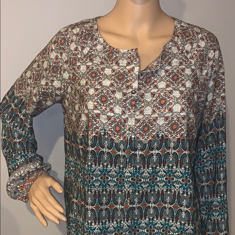 Button up top - Picture 3 of 6